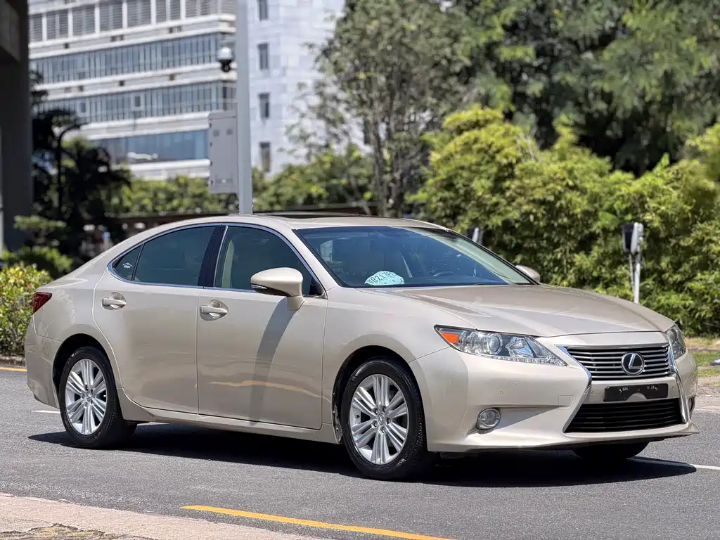 Lexus ES — миниатюра 3