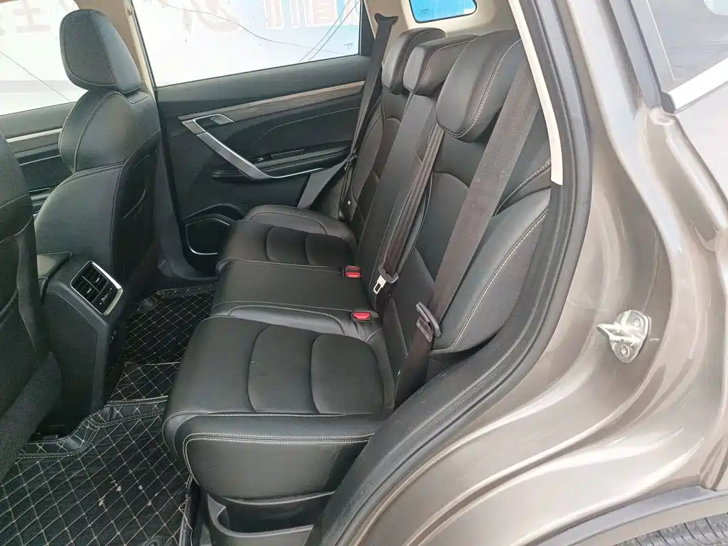 Geely Boyue — миниатюра 17