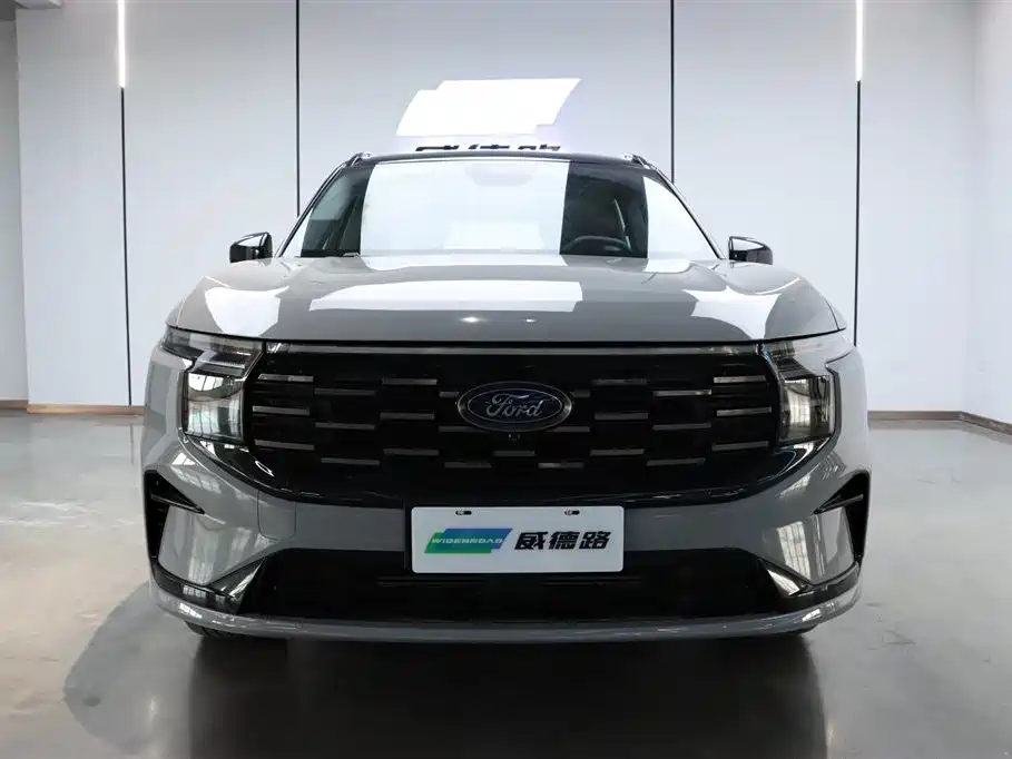 Ford Edge 2023 L 2.0T EcoBoost мест