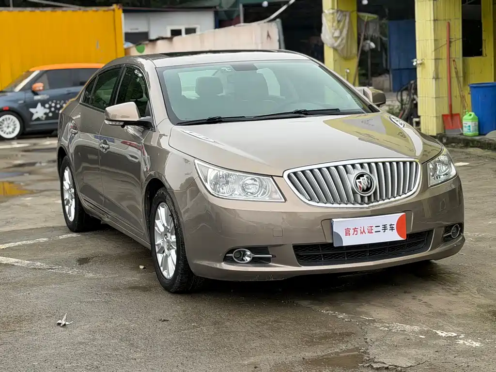 Buick LaCrosse — миниатюра 3
