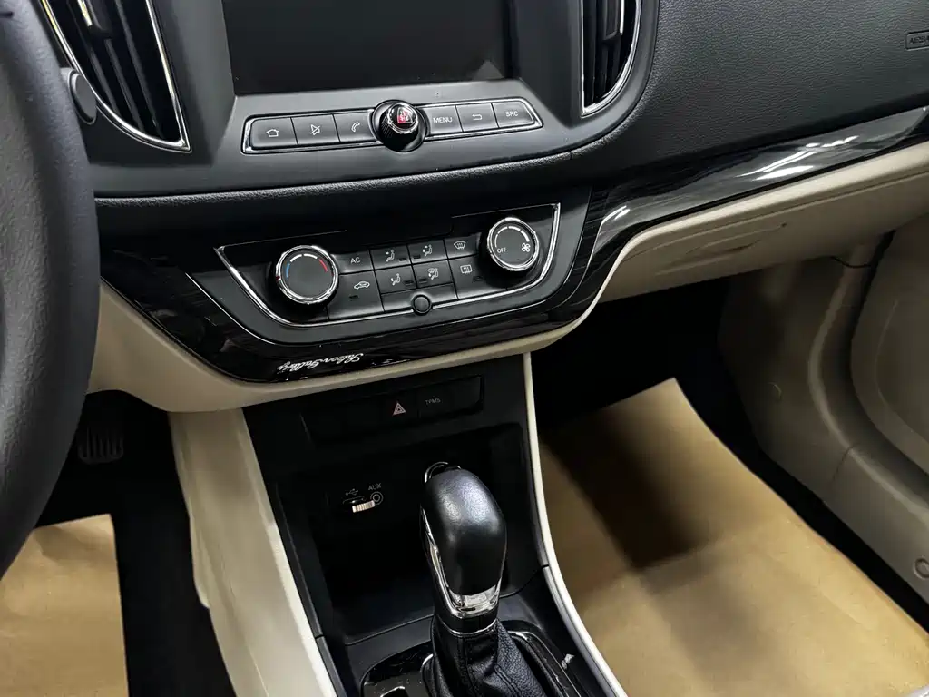 Roewe 360 2015 1.5L AT Luxury