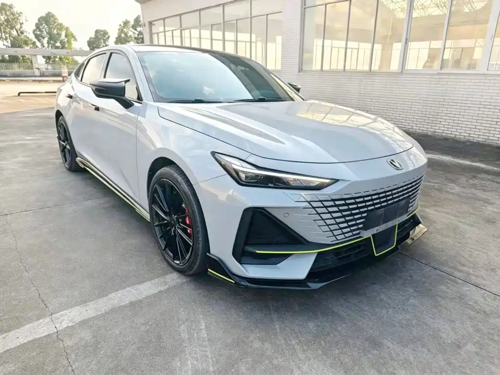 Changan UNI-V — миниатюра 3