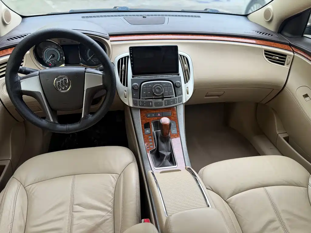 Buick LaCrosse — миниатюра 5