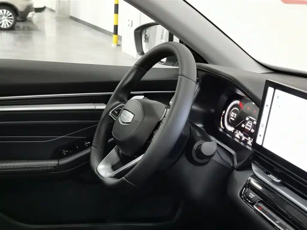 Geely Emgrand — фотографии объявления, Фото 22