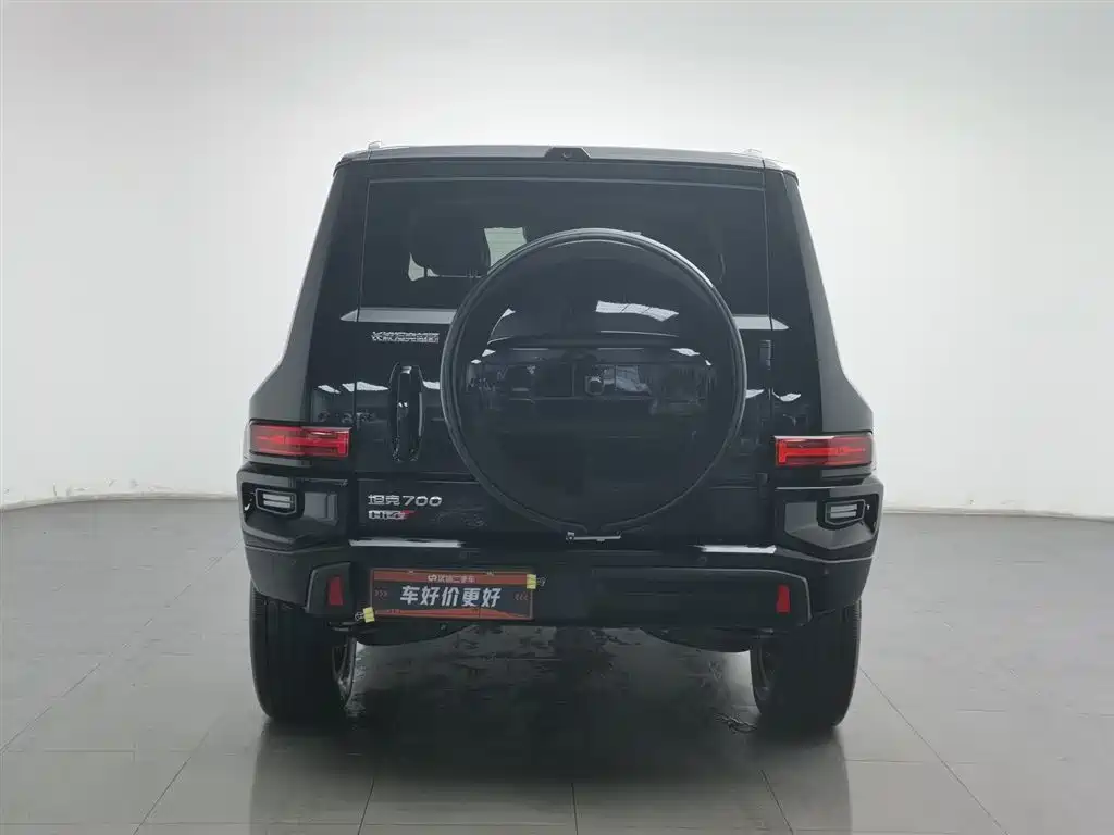 TANK TANK 700 NEW ENERGY