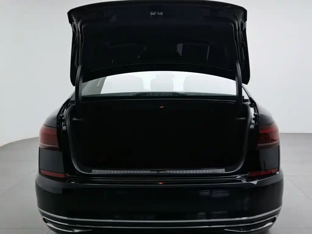 Volkswagen Passat PHEV — миниатюра 16