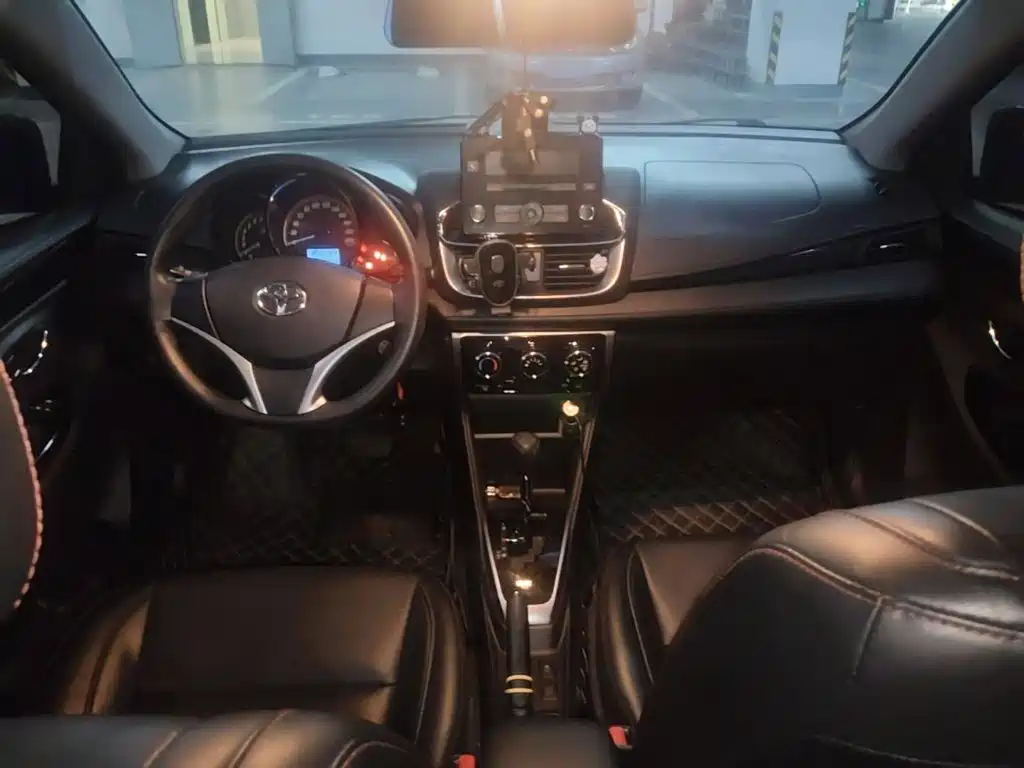 Toyota Yaris L — миниатюра 14