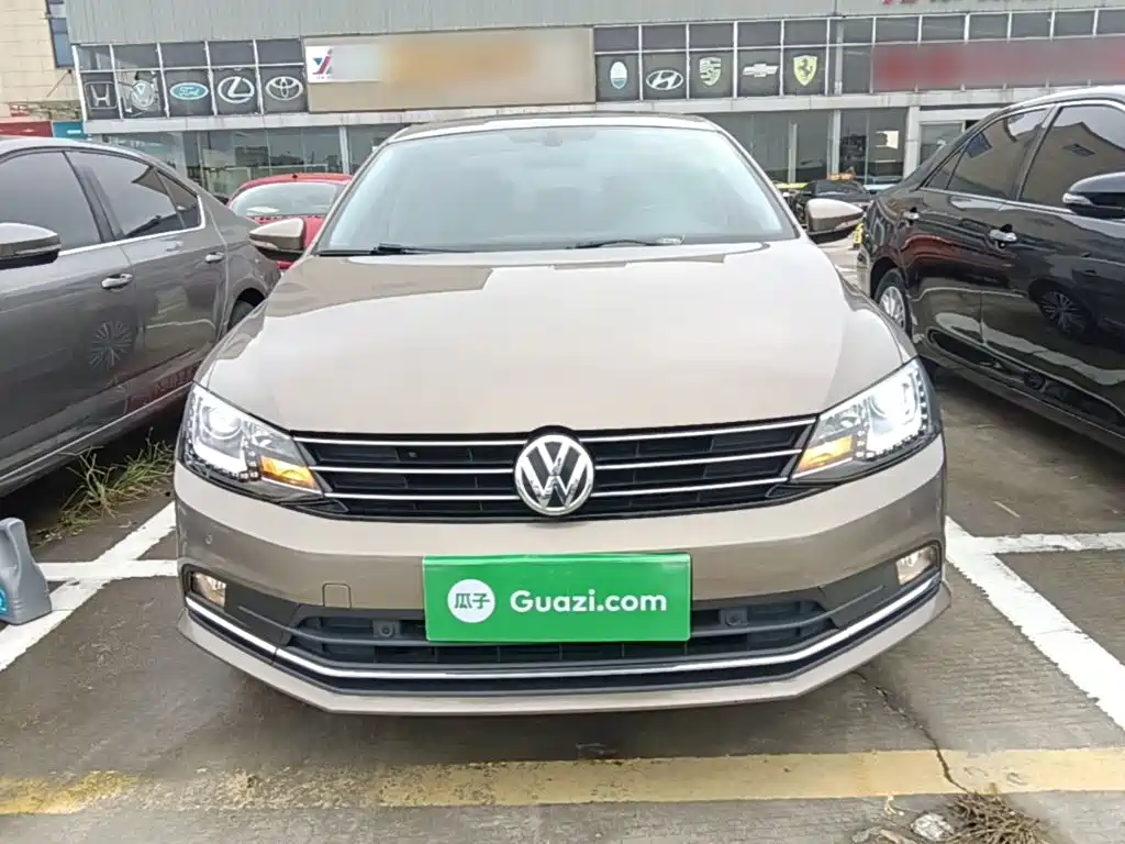 Volkswagen Sagitar — миниатюра 3