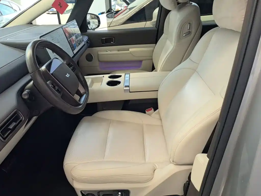 Li Auto Li MEGA — миниатюра 15