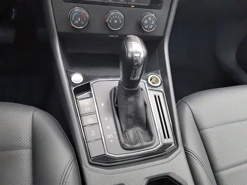 Volkswagen Lavida — миниатюра 13