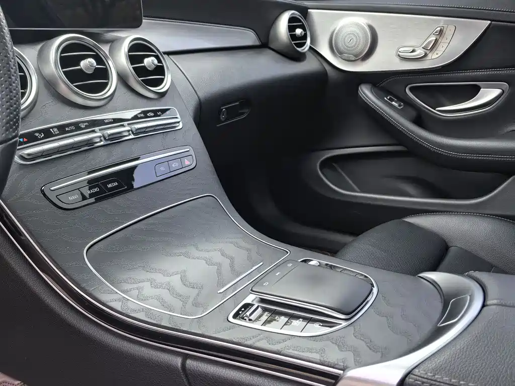 MERCEDES-BENZ C CLASS