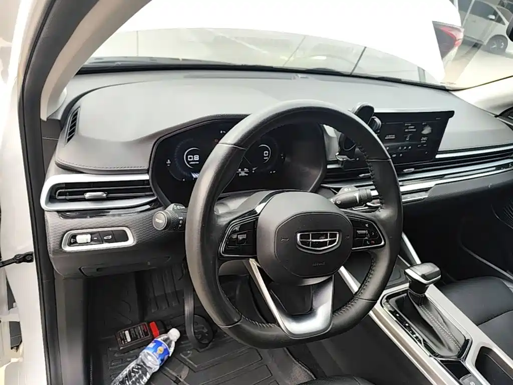 Geely Emgrand — миниатюра 10