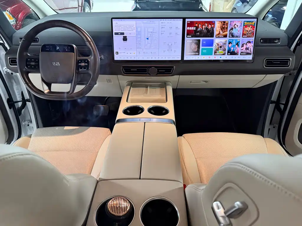 Li Auto MEGA 2024 Ultra