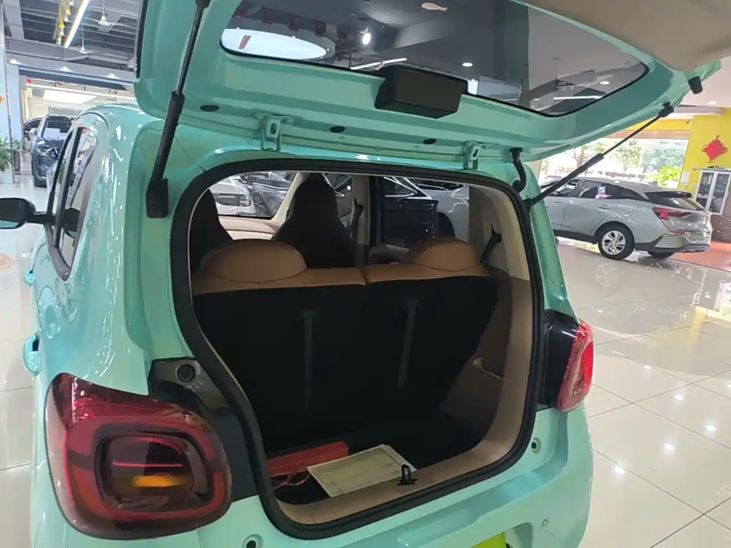 Wuling MINIEV — миниатюра 19