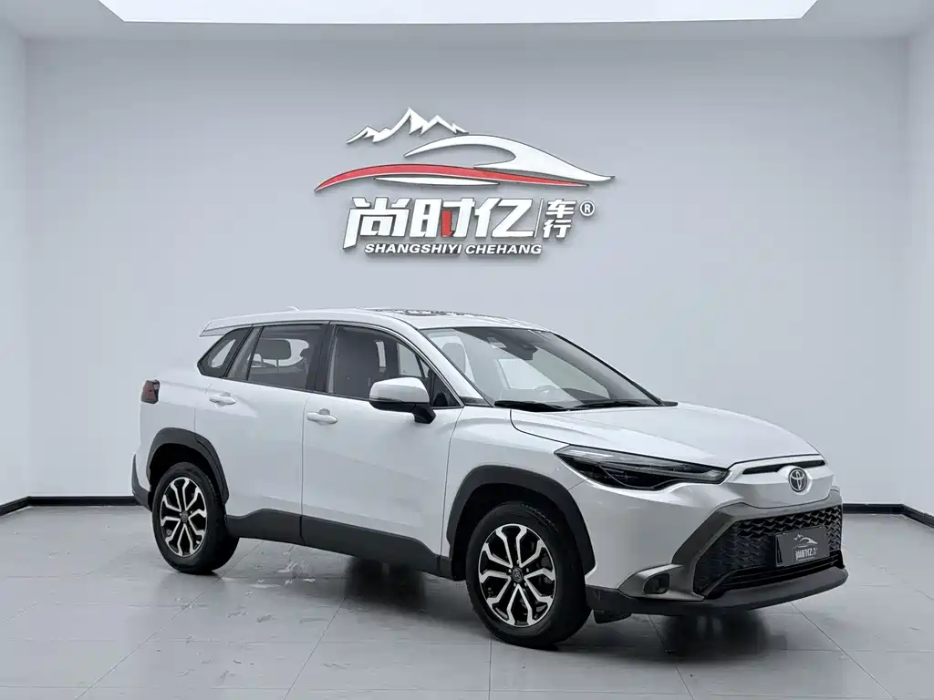 Toyota Frontlander 2022 2.0L CVT Luxury