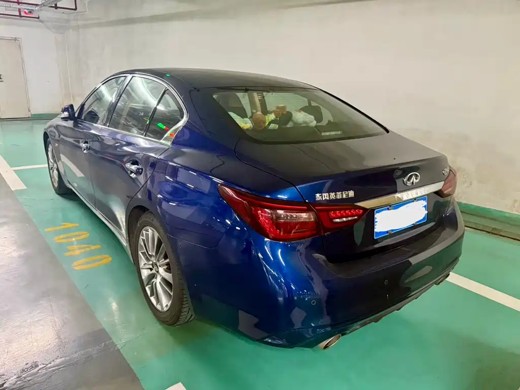 Infiniti Q50L 2018 2.0T VI