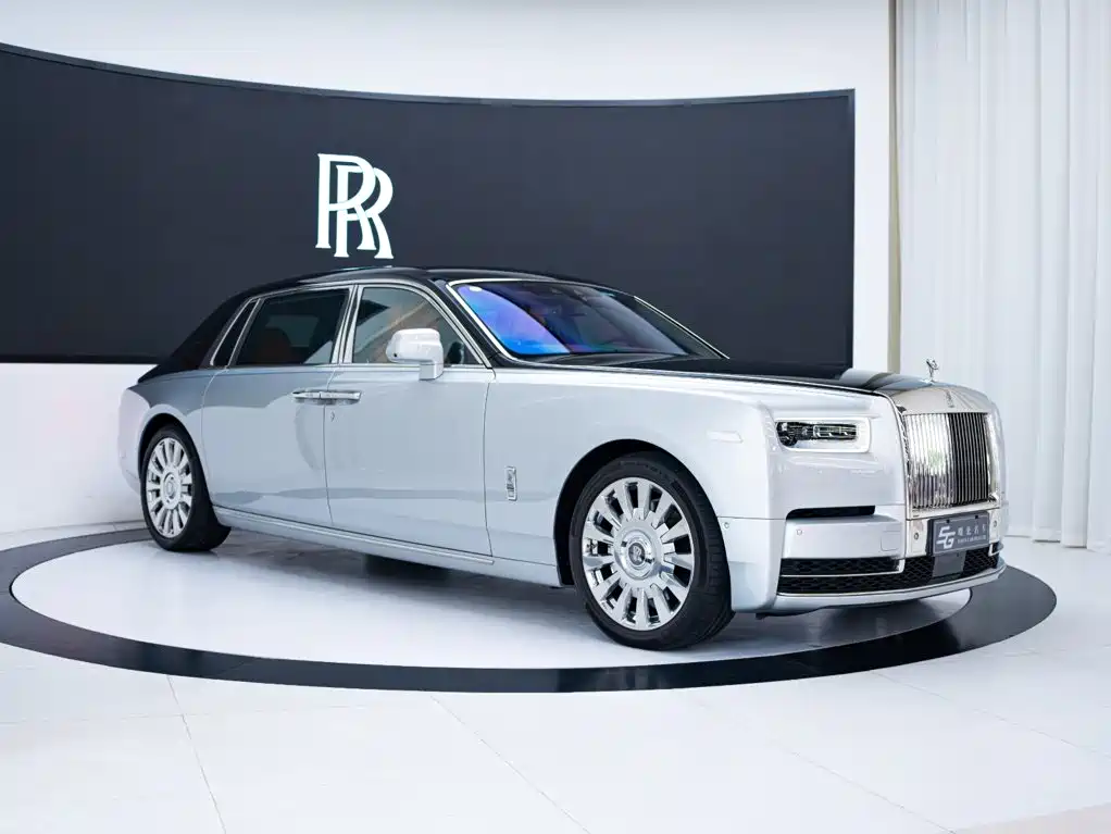 Rolls-Royce Phantom — миниатюра 3