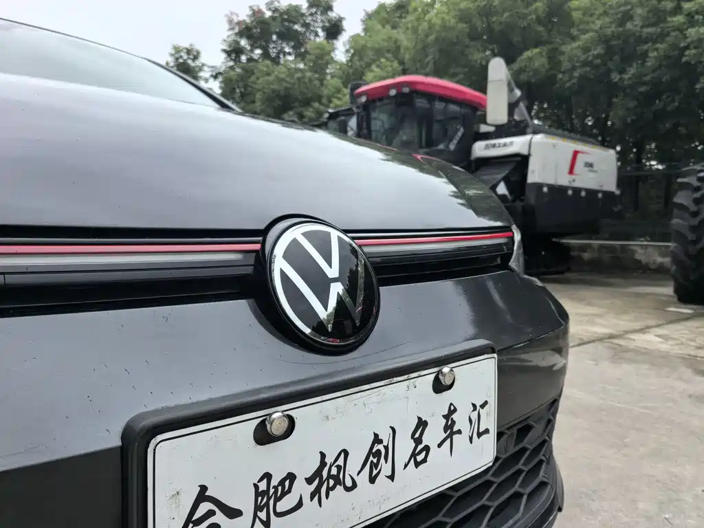 Volkswagen Golf GTI — миниатюра 6