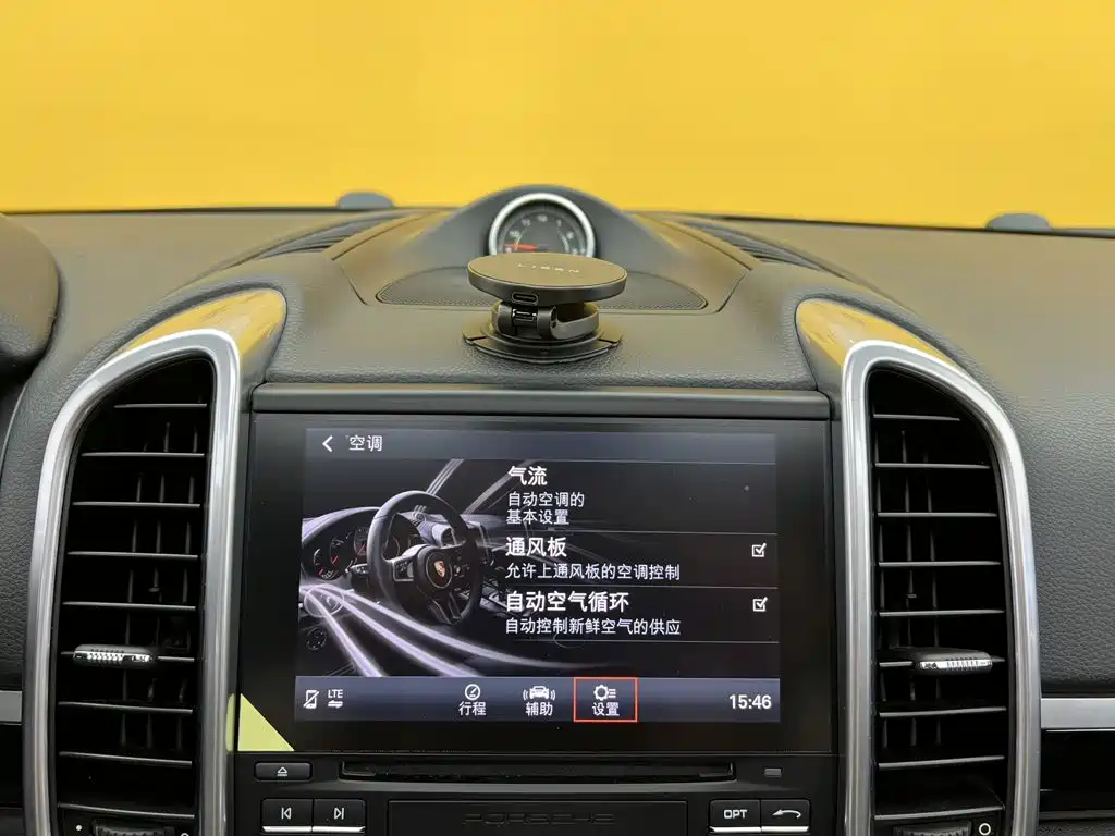 Porsche Cayenne — миниатюра 32