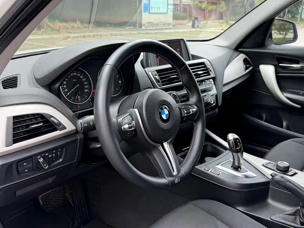 BMW 1 Series (Import) 118i Leading Type, фото 7