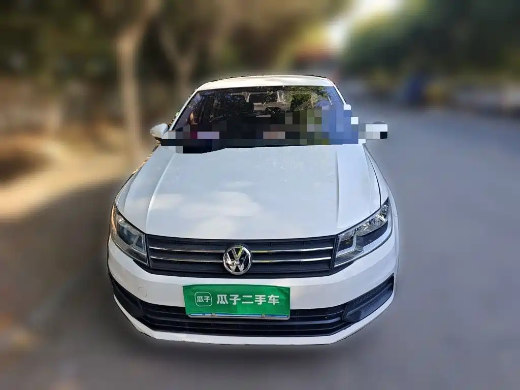 Volkswagen Santana — миниатюра 2