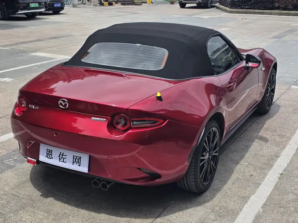 Mazda MX-5 2025 2.0L AT
