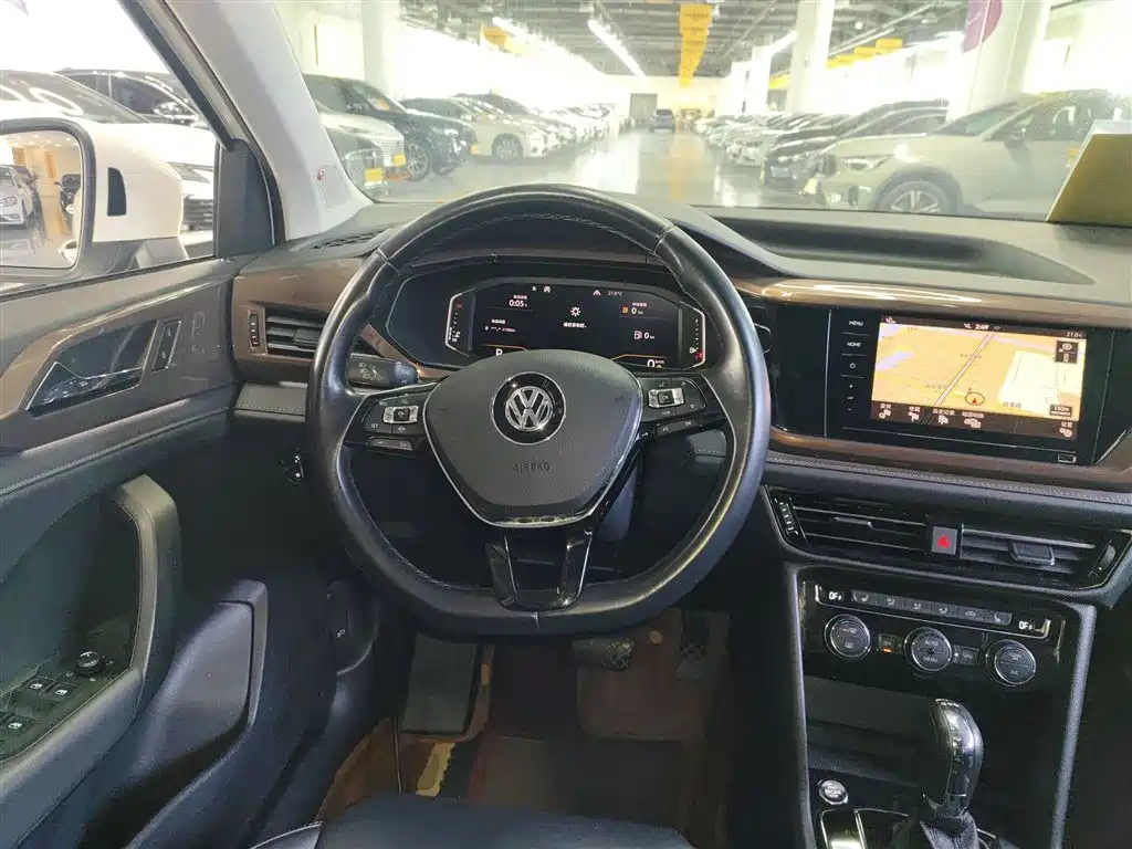 Volkswagen Tharu - фото 11