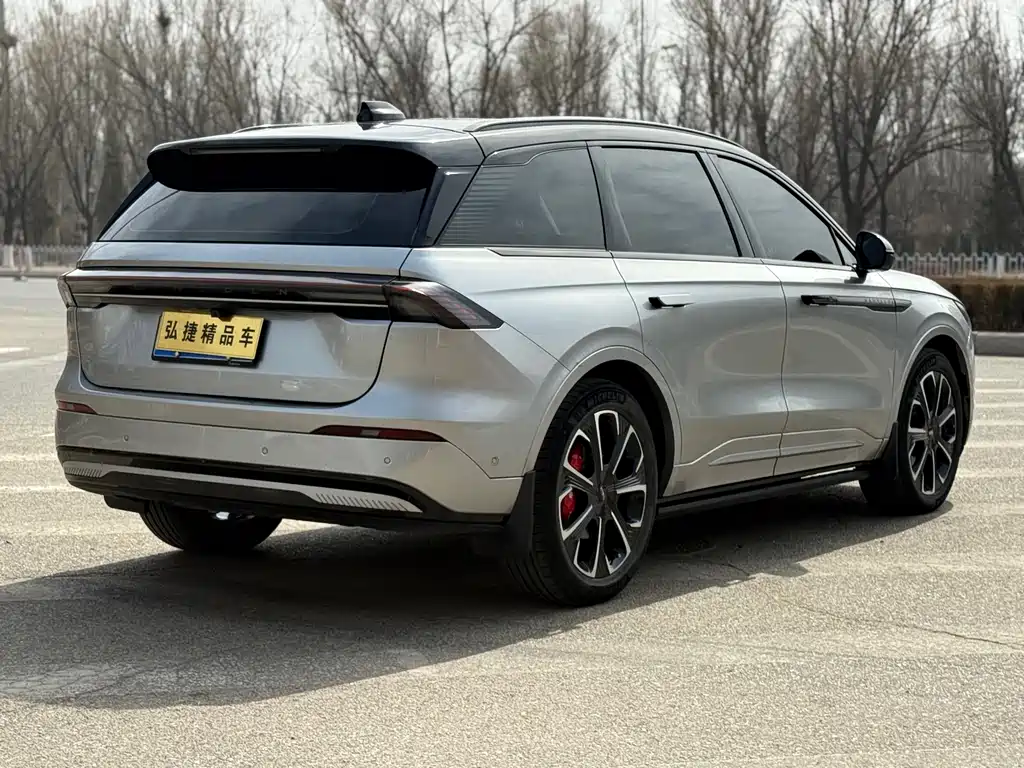 Lincoln Nautilus 2023 2.0T