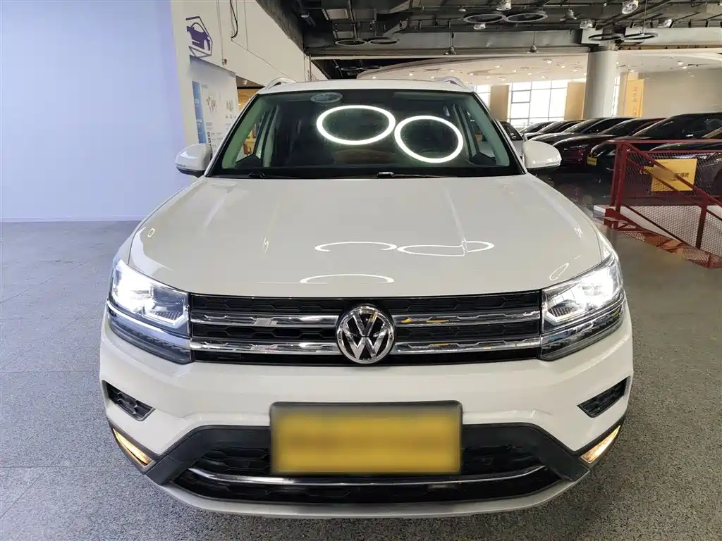 Volkswagen Tharu - фото 3