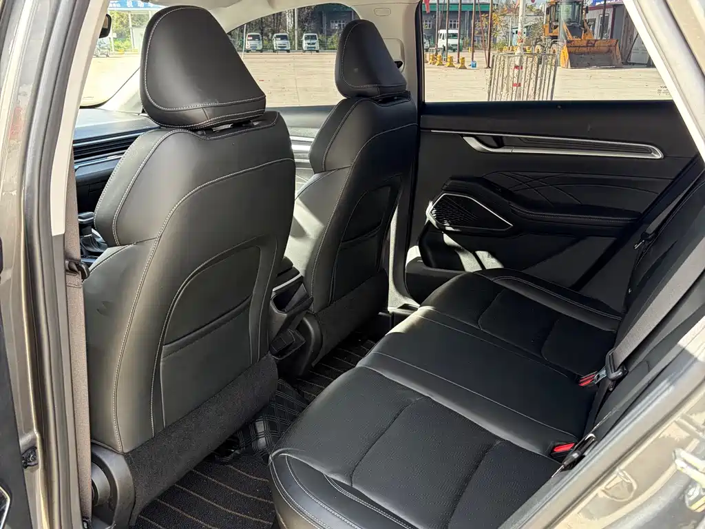 Geely Emgrand — миниатюра 7
