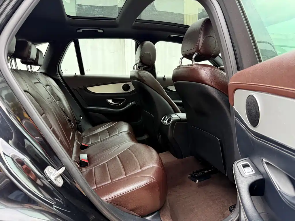 Mercedes-Benz GLC — миниатюра 12
