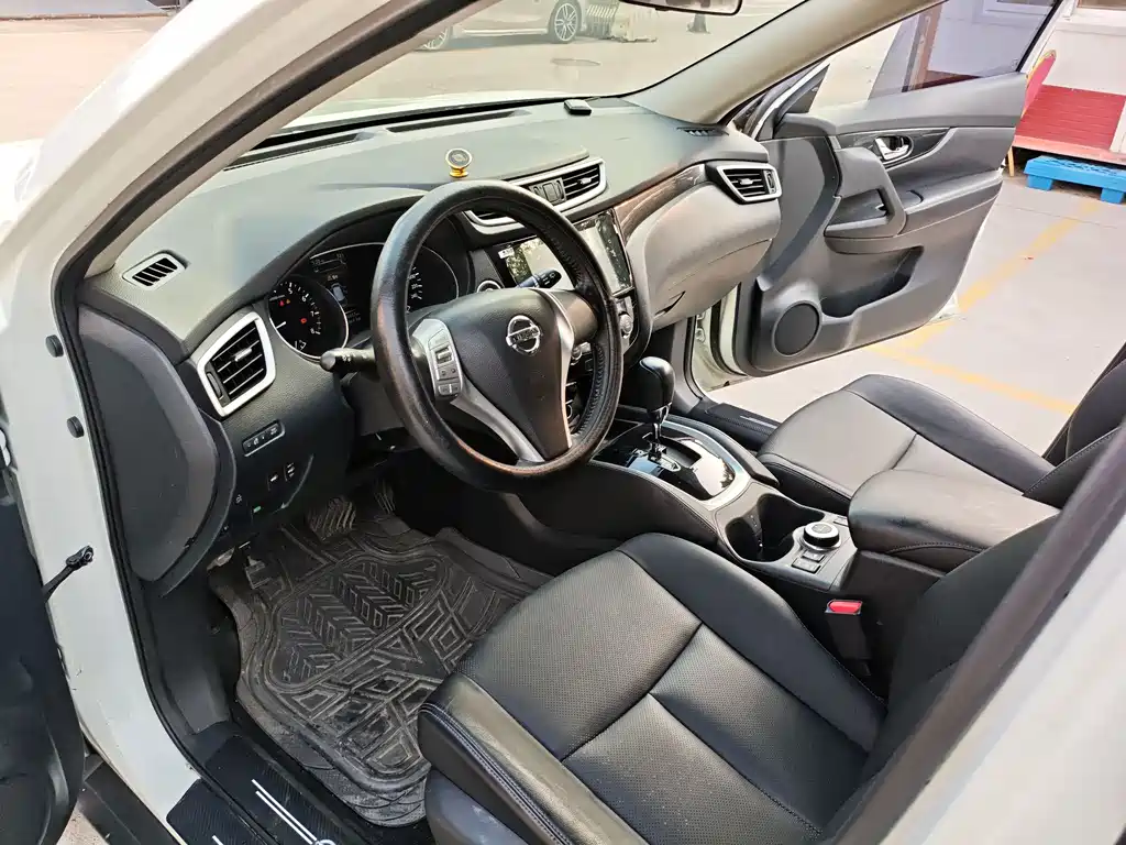 Nissan X-Trail 2014 2.5L CVT Luxury 4WD