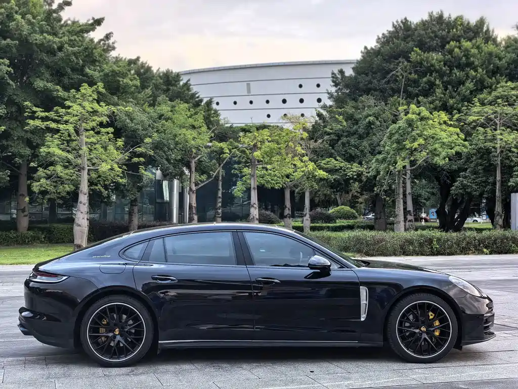 Porsche Panamera — миниатюра 4