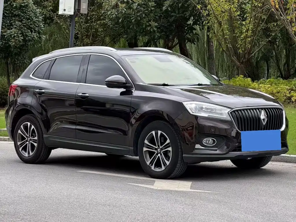 Borgward BX7 — миниатюра 3