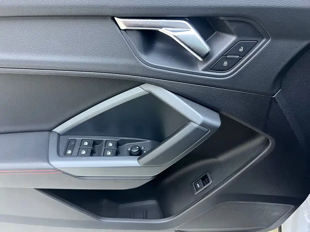 Audi Q3 — миниатюра 9