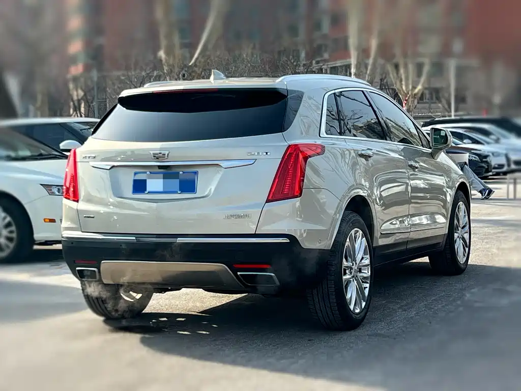 CADILLAC XT5