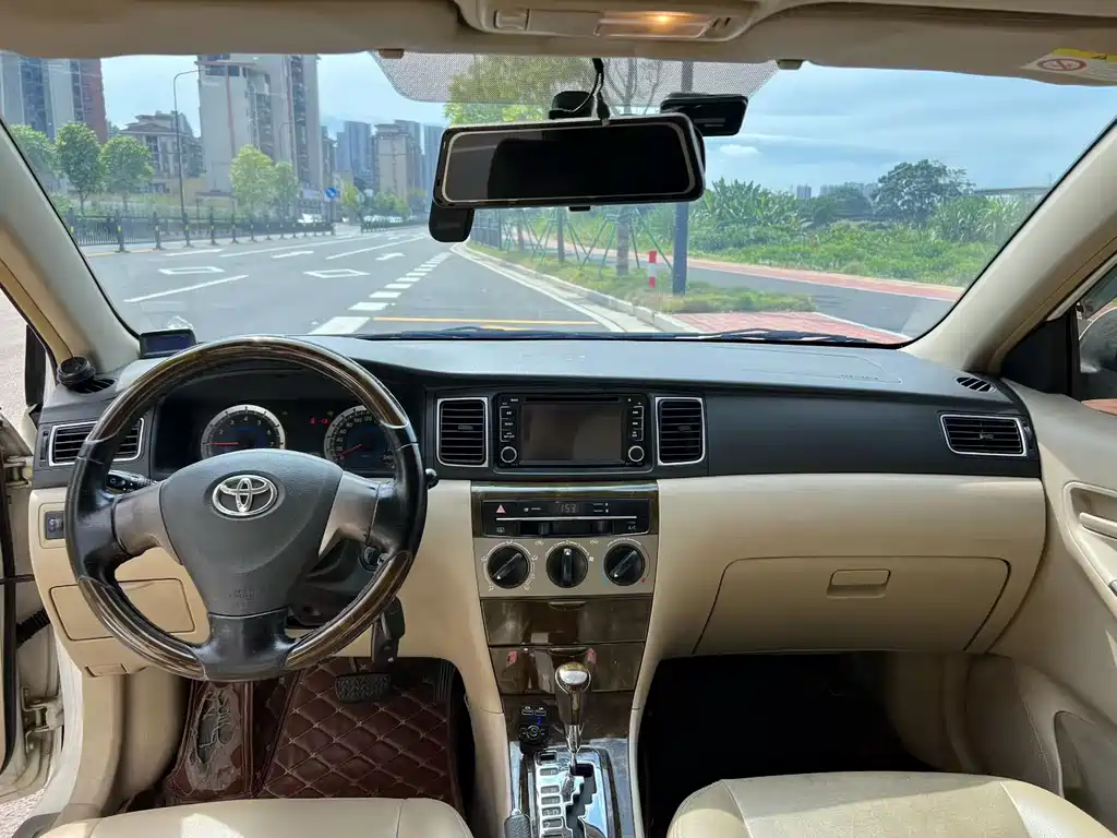 Toyota Corolla — миниатюра 7