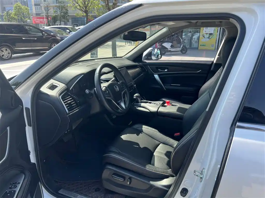 Honda Avancier — миниатюра 5