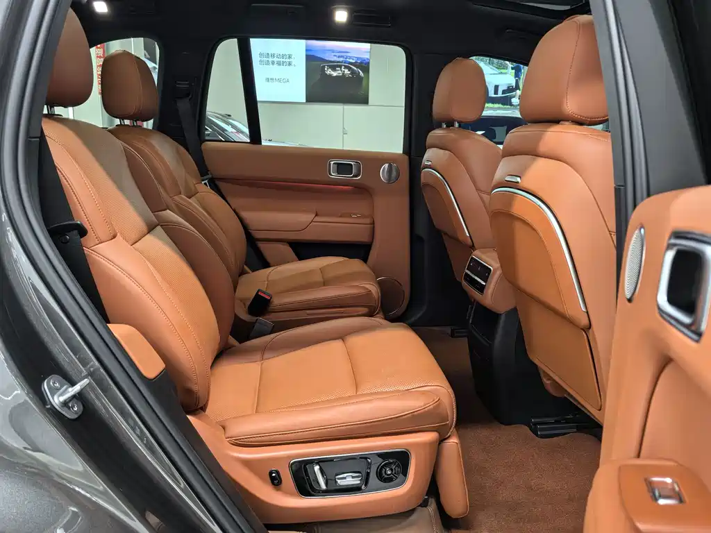 Li Auto Li L8 — миниатюра 7