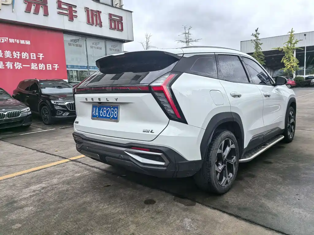 Geely Boyue L — миниатюра 11