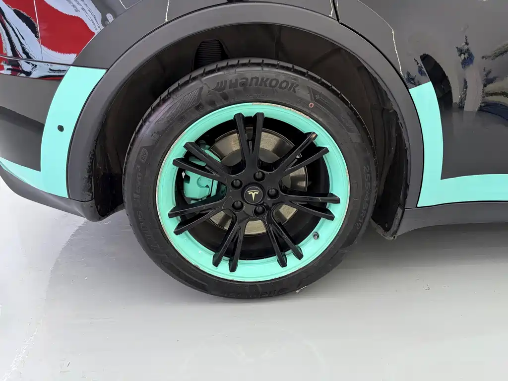 Tesla Model Y — миниатюра 14