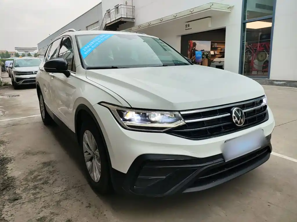 Volkswagen Tiguan L — миниатюра 4