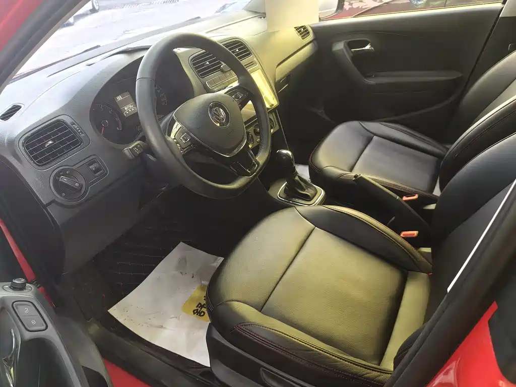 Volkswagen Polo — миниатюра 6