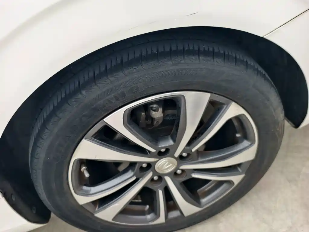 Changan Eado — миниатюра 10