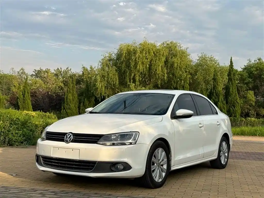 Volkswagen Sagitar 2014 1.4TSI Manual Luxury Type