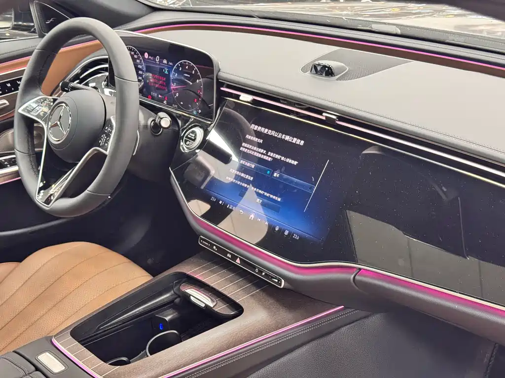 MERCEDES-BENZ E CLASS