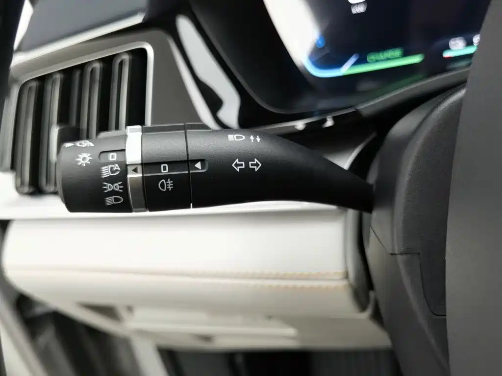 BYD PLUS New Energy — миниатюра 21