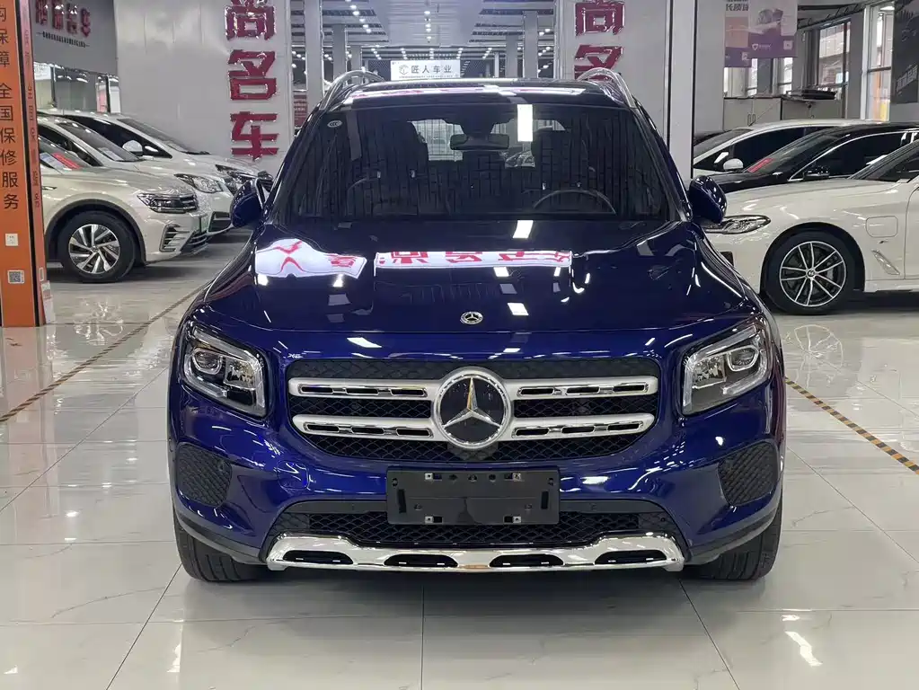 MERCEDES-BENZ GLB