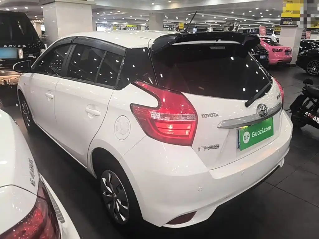 Toyota Yaris L — миниатюра 5