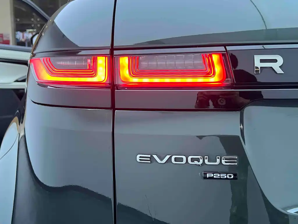 Land Rover Evoque — миниатюра 24